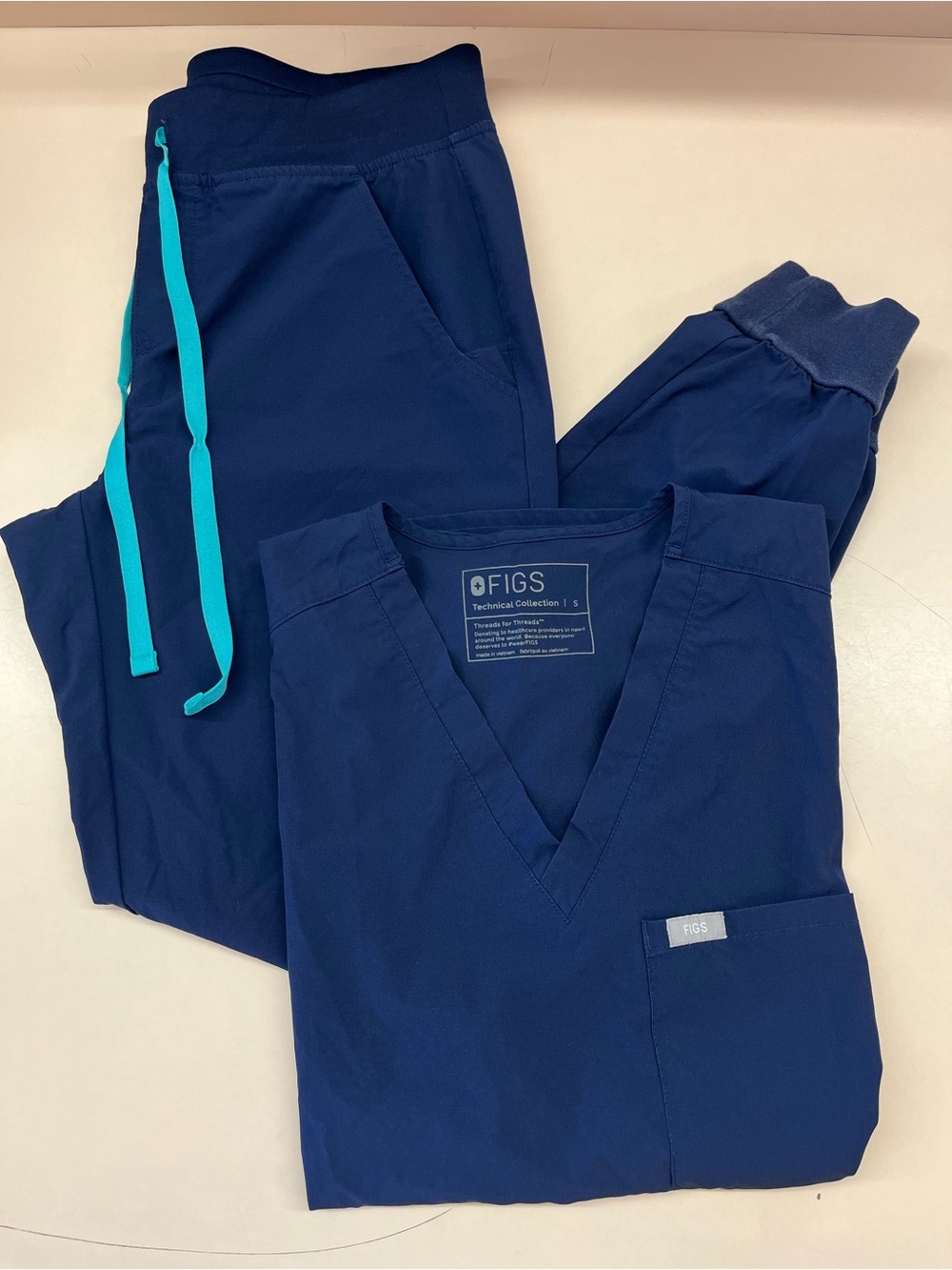 FIGS Scrub Set Cool Blue FREEx Small
